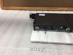 Set of 2 Shure SLX4 G4 470-494 MHz Receivers with Rack Ears TESTED AND WORKING
