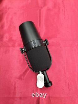 Shure MV7X Dynamic Cardioid Broadcast Microphone with Voice Isolation, Black JPN