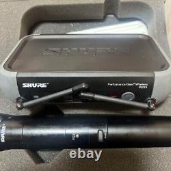 Shure PGX2 PGX4 Handheld Wireless Microphone System with Carrying Case good