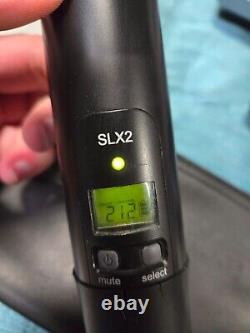 Shure SLX2/SM58 Handheld Wireless Microphone Transmitter G4 470-494 MHz + Tripod
