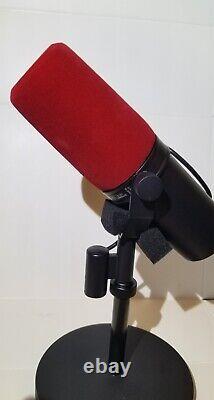 Shure SM7B Cardioid Dynamic Vocal Microphone BRAND NEW + RED pop filter