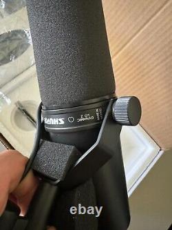 Shure SM7B Vocal Dynamic Microphone for Broadcast, Podcast & Recording