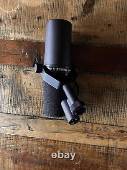 Shure Sm7b Genuine CARDIOID DYNAMIC MICROPHONE With Cloudlifter CL-1 Mic Stand