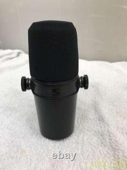 Microphone dynamique SHURE Modèle No. MV7X en provenance du Japon