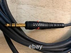 Microphone dynamique Shure SM57 avec étui et câble Monster 100 Standard HC Ultra Flex 28' VG