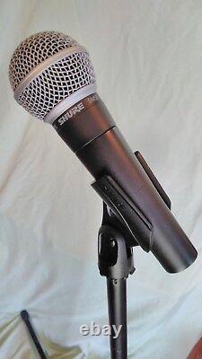 Microphone dynamique cardioïde Shure SM58 avec support de perche Proline MS220BK