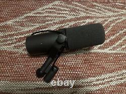 Microphone dynamique de podcast SHURE SM7B avec accessoires de BOÎTE ORIGINALE Vendeur américain