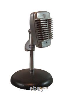 Microphone dynamique omni-directionnel Shure 51 des années 1960 avec pied, fabriqué à Chicago, USA