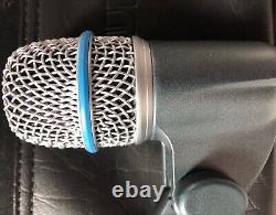 Microphone dynamique supercardioïde Shure Beta 56A pour caisse claire/tom.