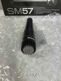 Microphone professionnel vocal légendaire Shure SM57 noir à dynamique cardioïde câblé