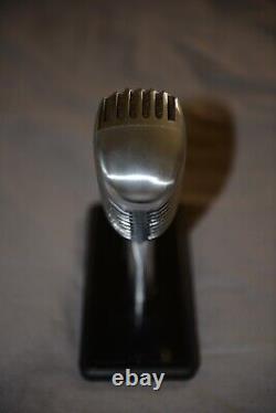 Microphone vocal dynamique UNIDYNE de la série SHURE 55SH II