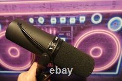 Microphone vocal dynamique cardioïde Shure SM7B avec préamplificateur Triton Audio Fethead