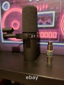 Microphone vocal dynamique cardioïde Shure SM7B avec préamplificateur Triton Audio Fethead