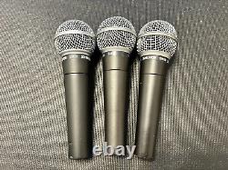 Microphones dynamiques filaires Shure SM58, 3 d'entre eux
