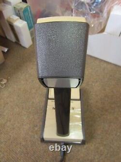 Notre microphone de bureau NOS In Box Johnson CM21A fabriqué par Shure Vintage