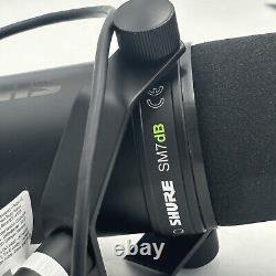 Nouveau microphone dynamique Shure SM7dB avec préampli intégré pour enregistrement de podcast en streaming