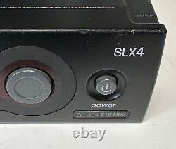 Récepteur de diversité Shure SLX4 G5 494-518 MHz avec antennes, adaptateur d'alimentation et montage en rack.