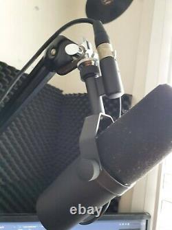Shure Sm7b Cardioid Dynamic Broadcast Studio Microphone Utilisé Pour Le Streaming